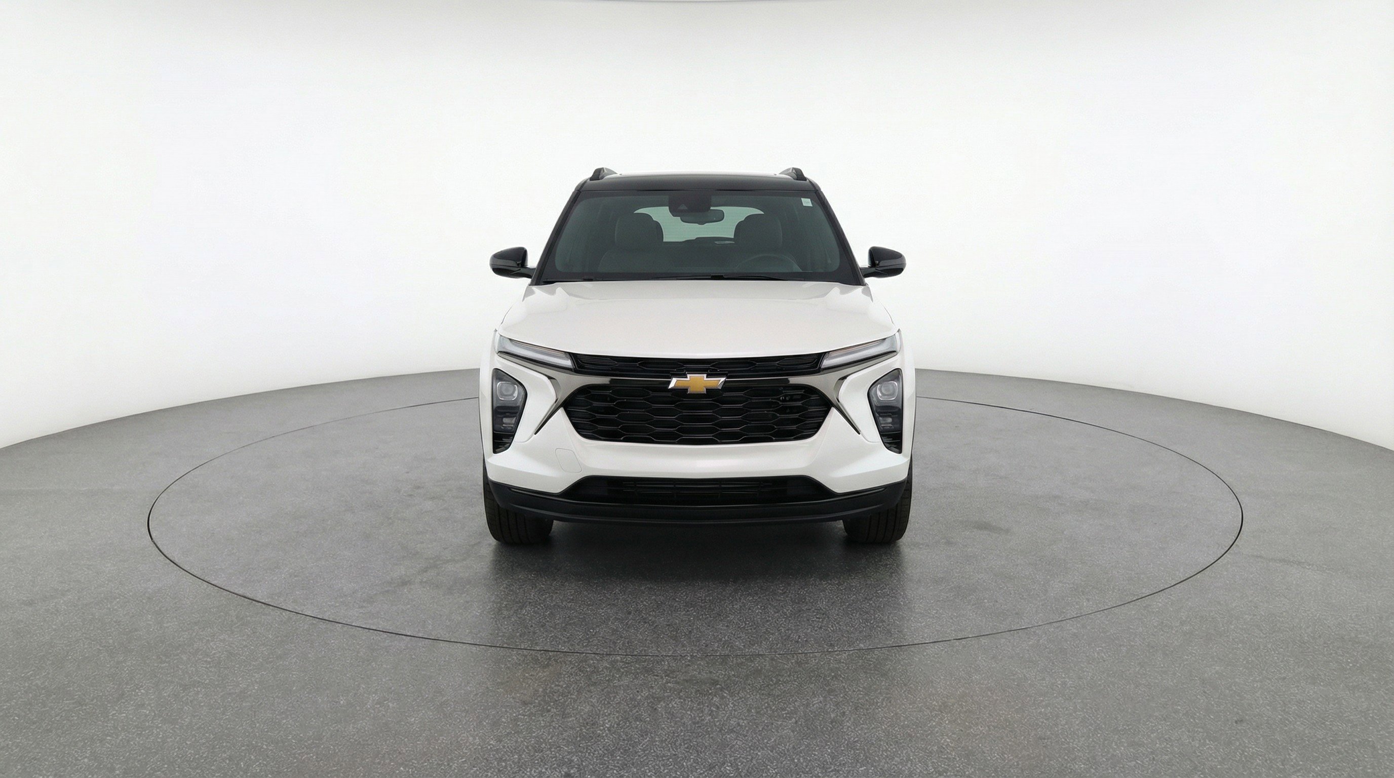 Used 2025 Chevrolet TrailBlazer LT FWD image 2