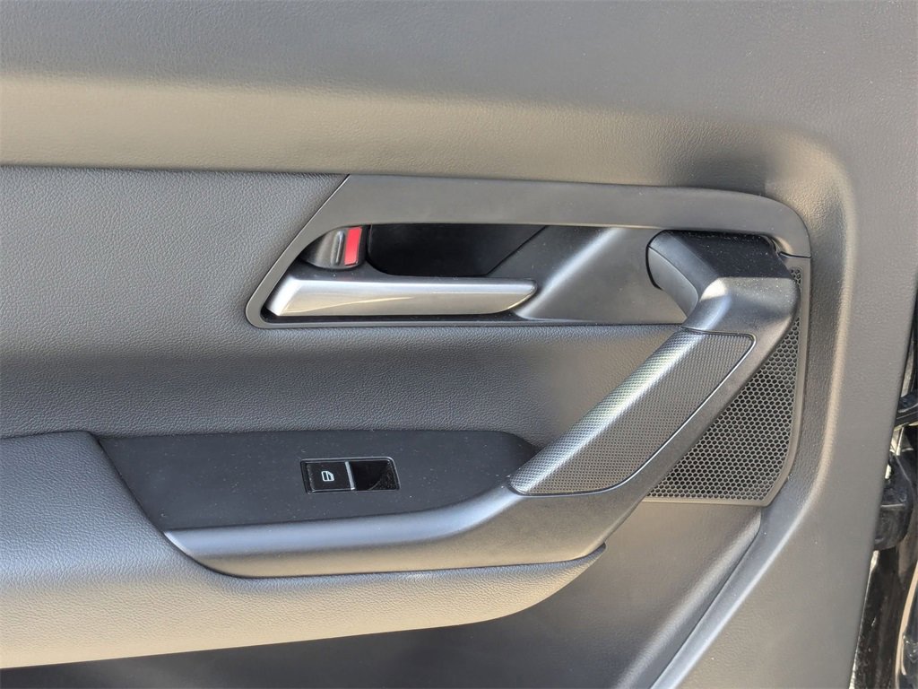 Used 2025 MAZDA CX-50 AWD 2.5 S w/ Premium Package image 26