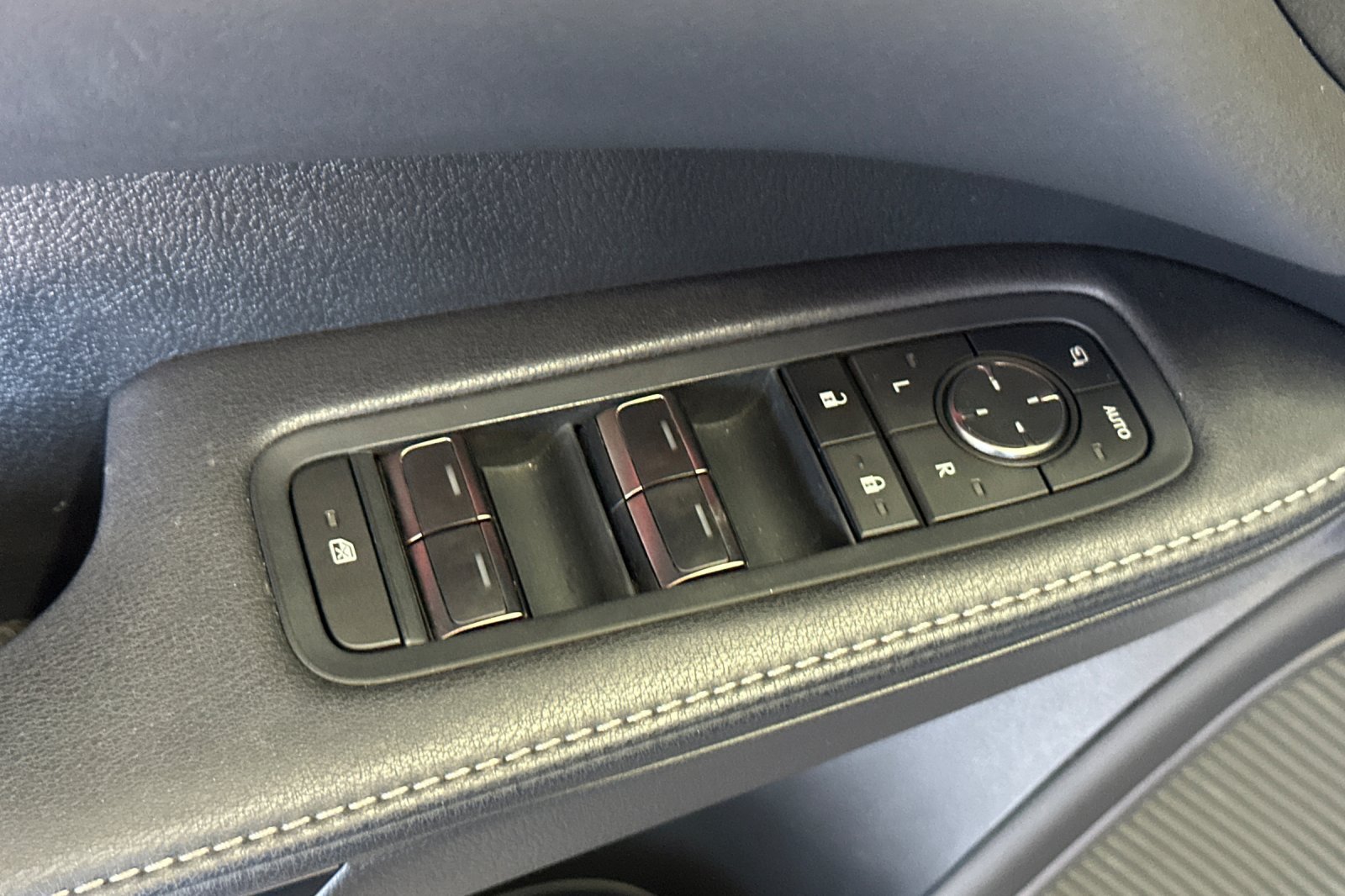 Used 2024 Lexus RX 500h F Sport w/ Convenience Package AWD/4WD image 12