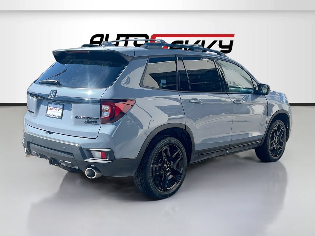 Used 2025 Honda Passport Black Edition image 7