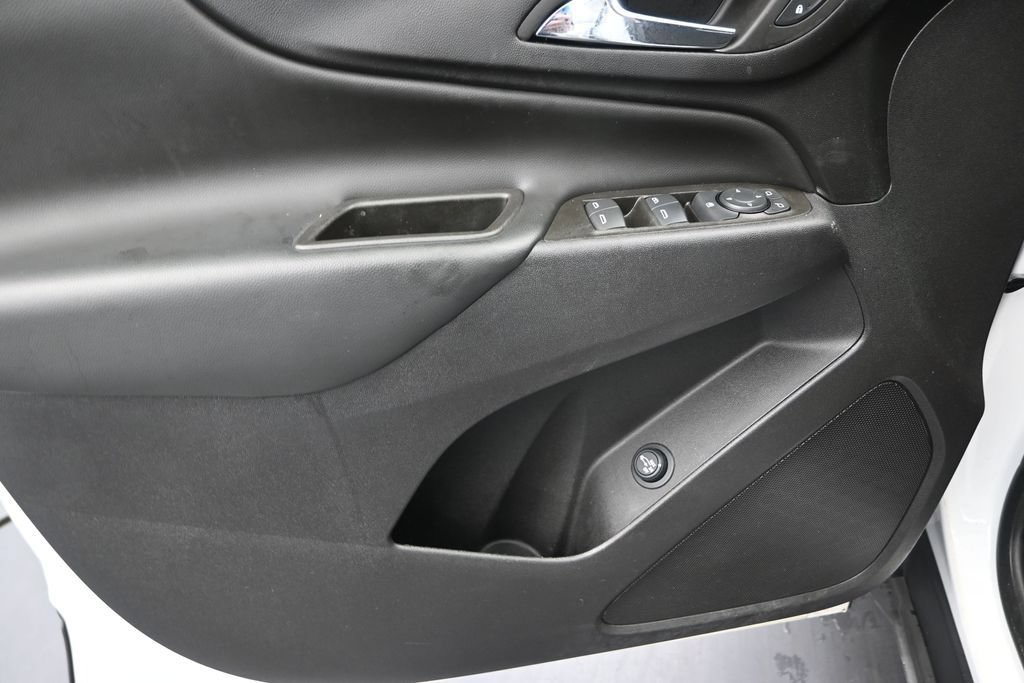 Used 2024 Chevrolet Equinox LT FWD image 11