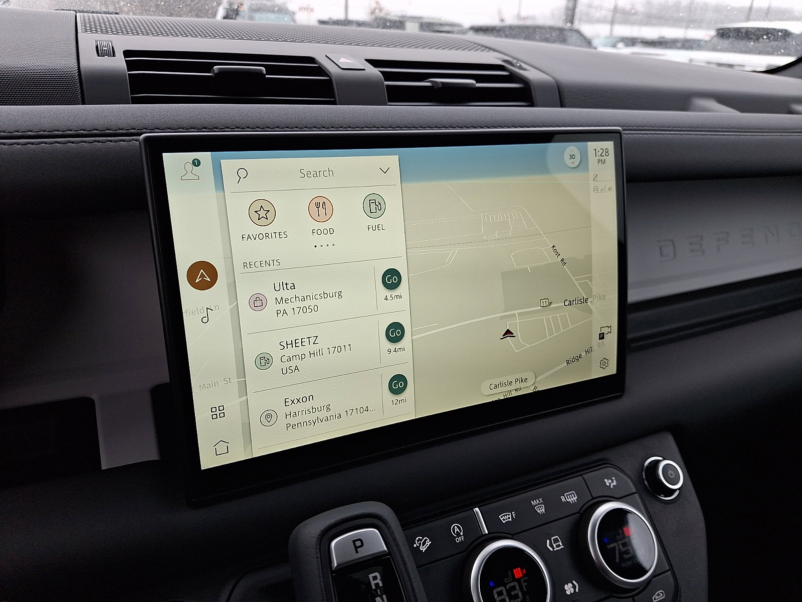 Used 2025 Land Rover Defender 110 S image 16