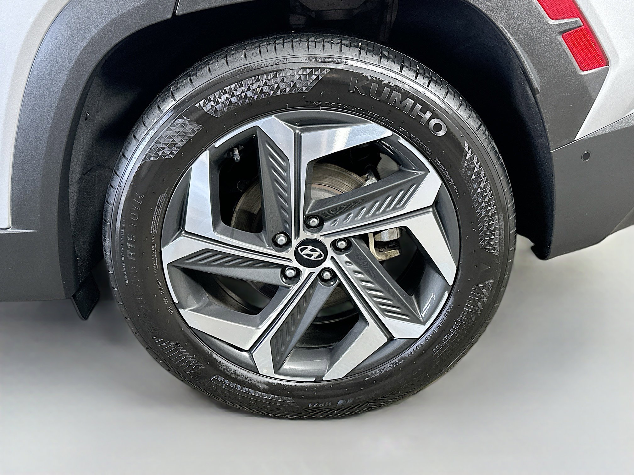 Used 2024 Hyundai Tucson Limited FWD image 31