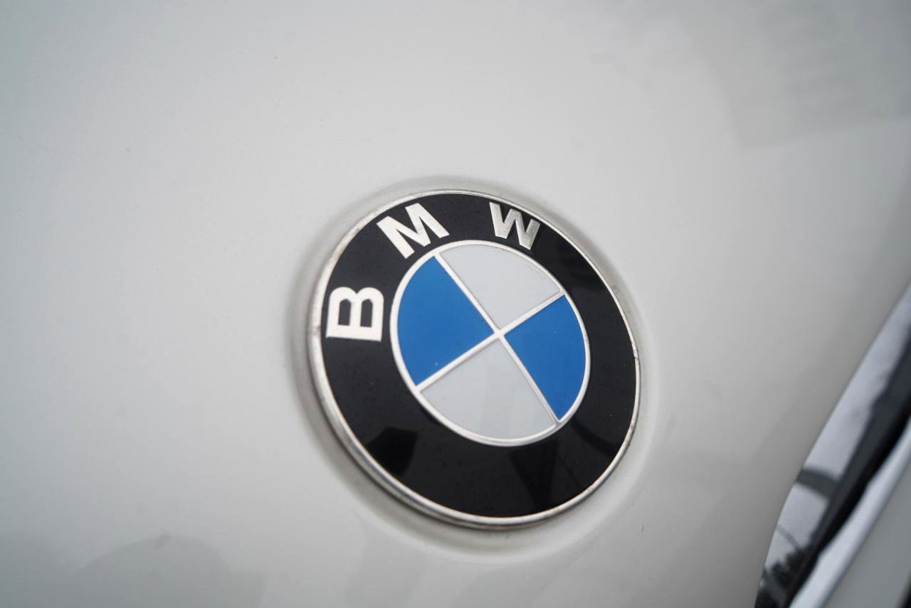 Used 2018 BMW 530e xDrive image 92