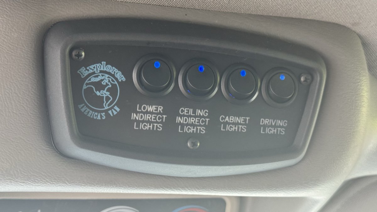 Used 2014 GMC Savana 1500 RWD image 14