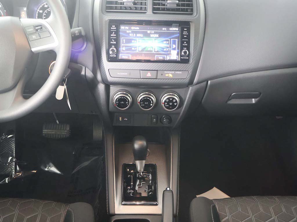 New 2027 Mitsubishi Outlander Sport FWD image 40