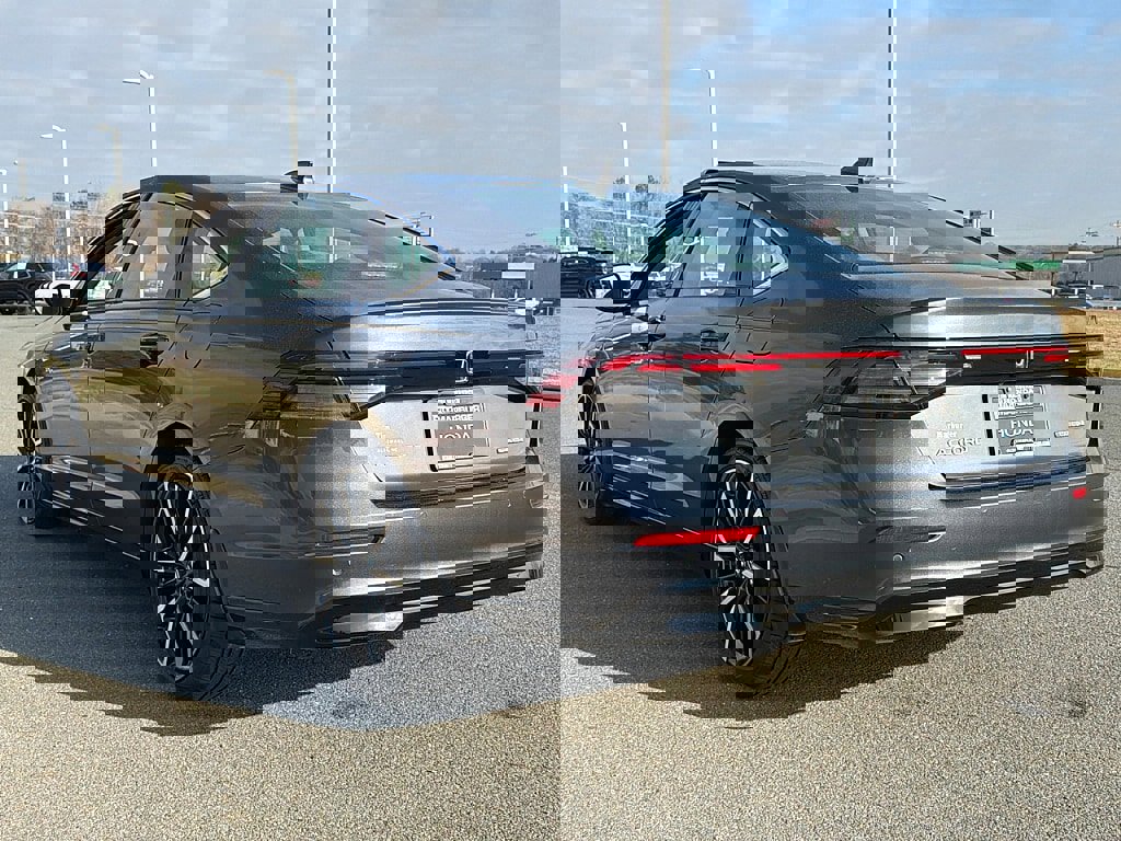 Certified 2024 Honda Accord Touring image 4