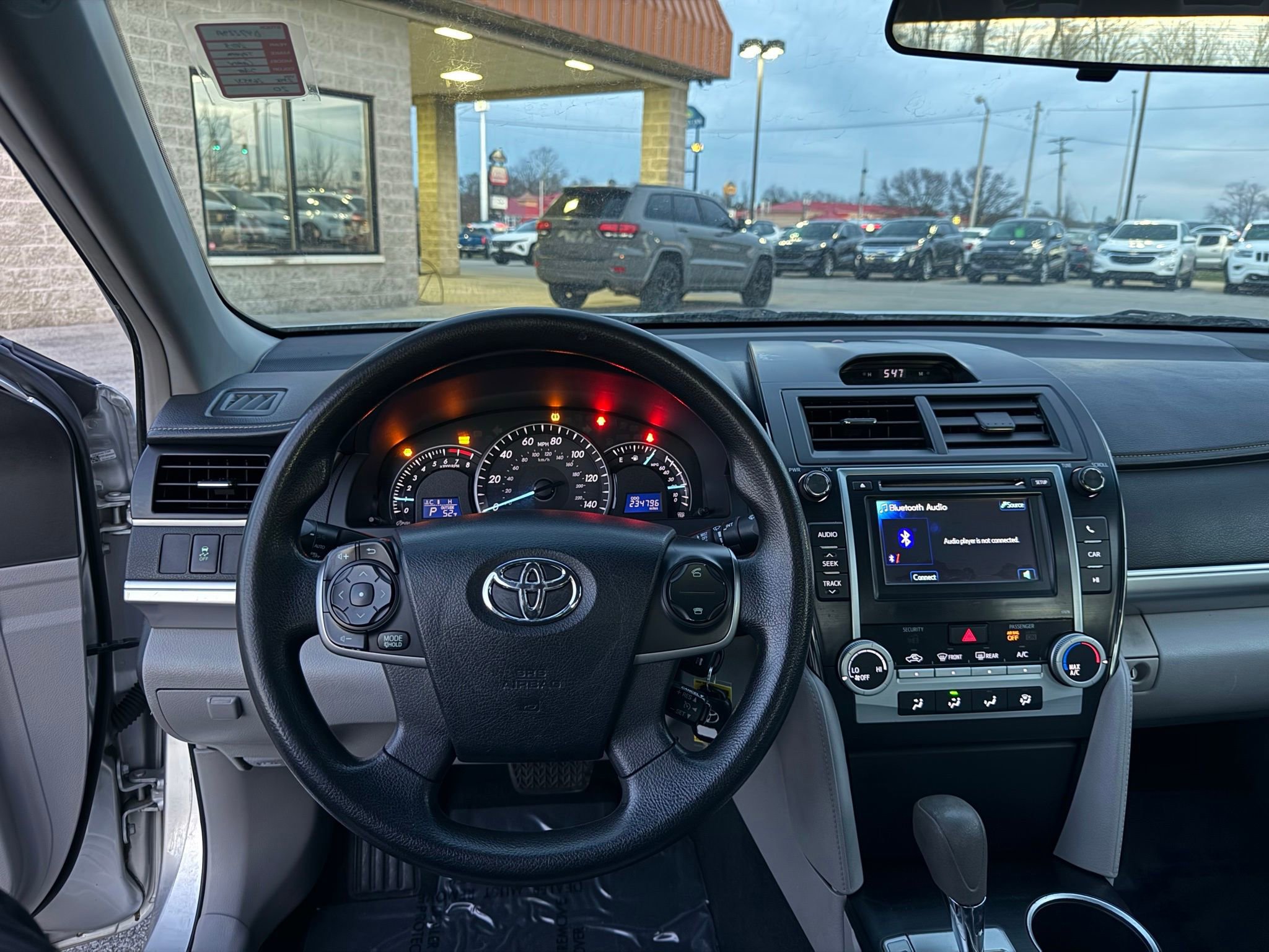 Used 2013 Toyota Camry image 35