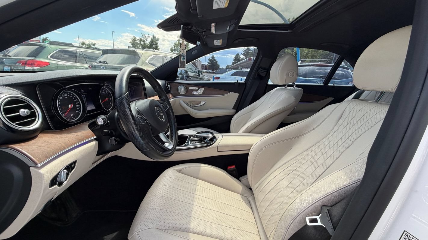 Used 2017 Mercedes-Benz E 300 4MATIC image 7