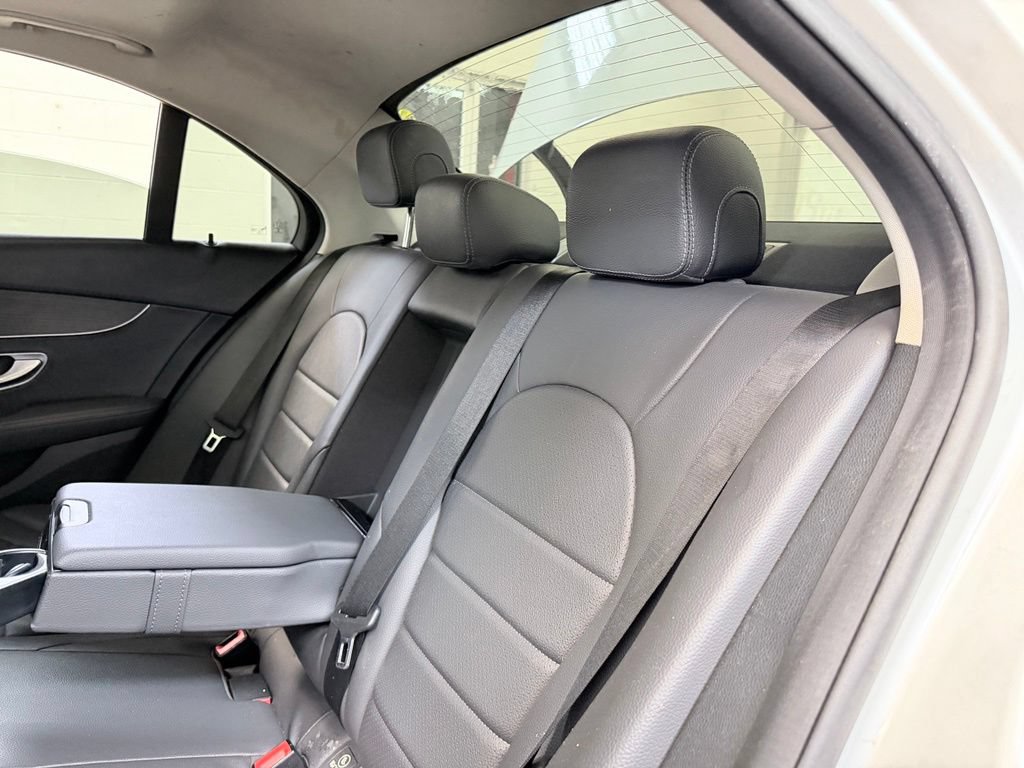 Used 2020 Mercedes-Benz C 300 Sedan image 23