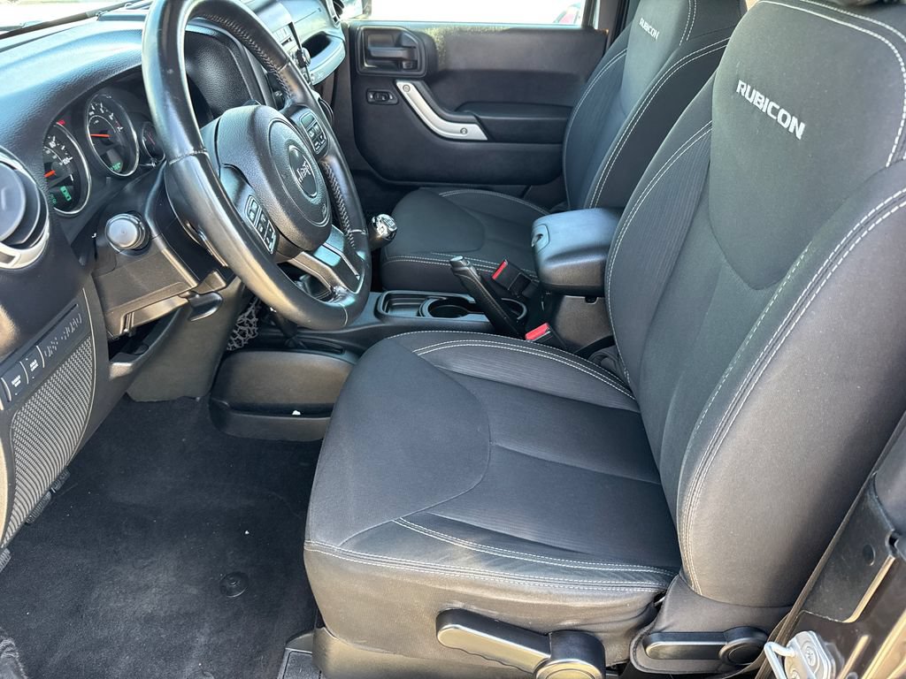 Used 2014 Jeep Wrangler Rubicon w/ Power Convenience Group AWD/4WD image 23