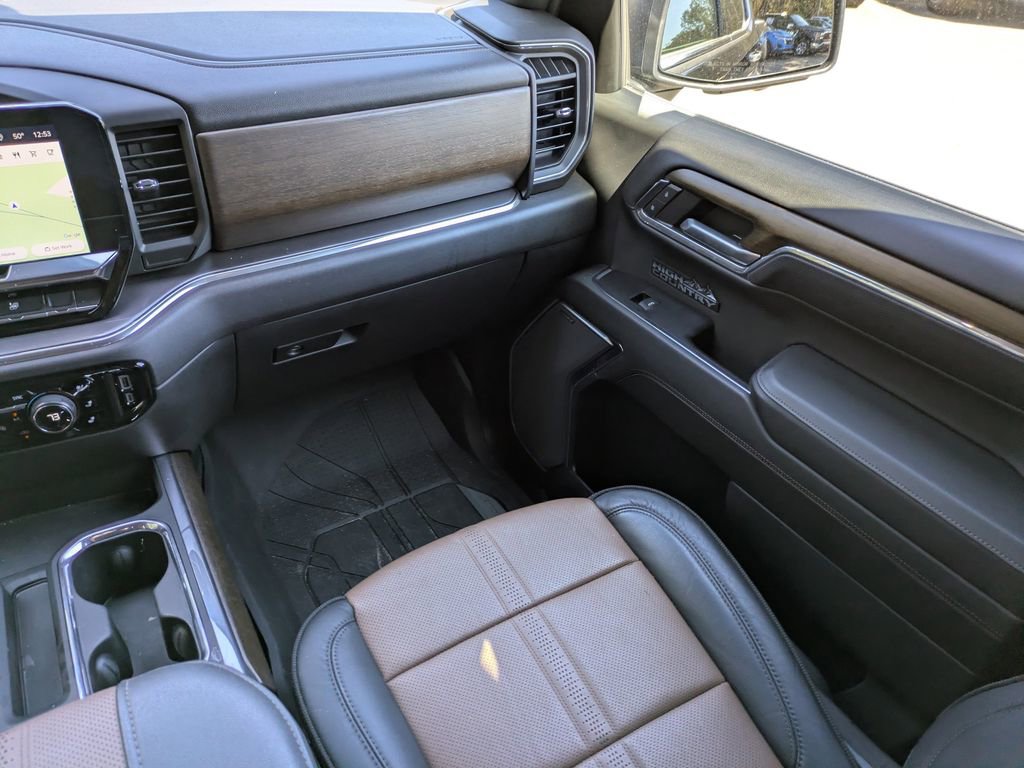 Used 2024 Chevrolet Silverado 1500 High Country w/ High Country Premium Package image 17