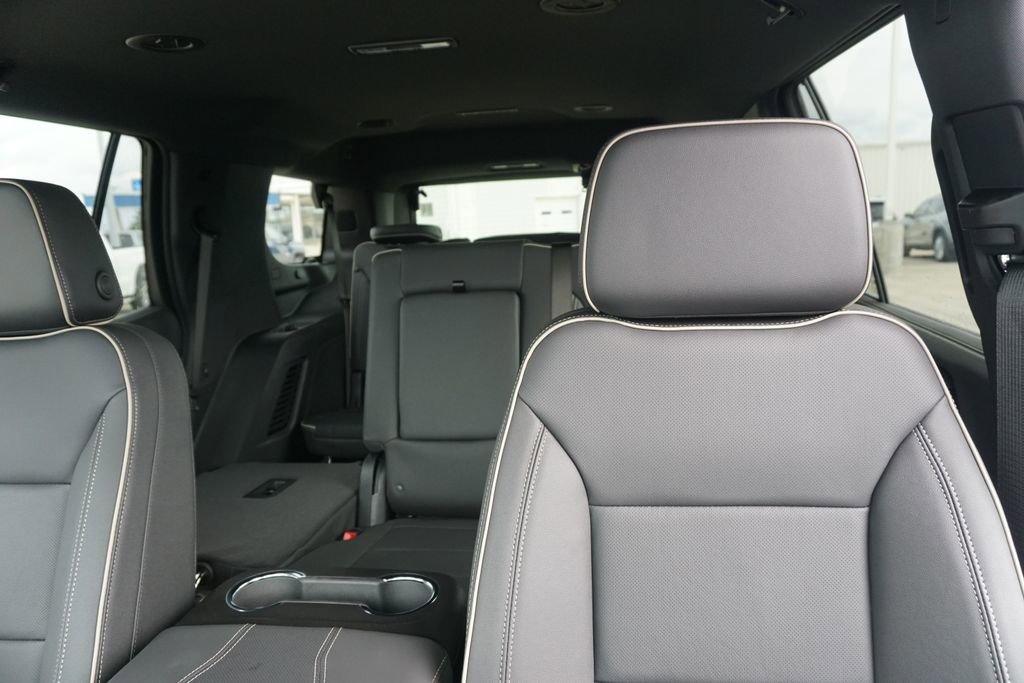 New 2026 GMC Yukon Elevation image 19