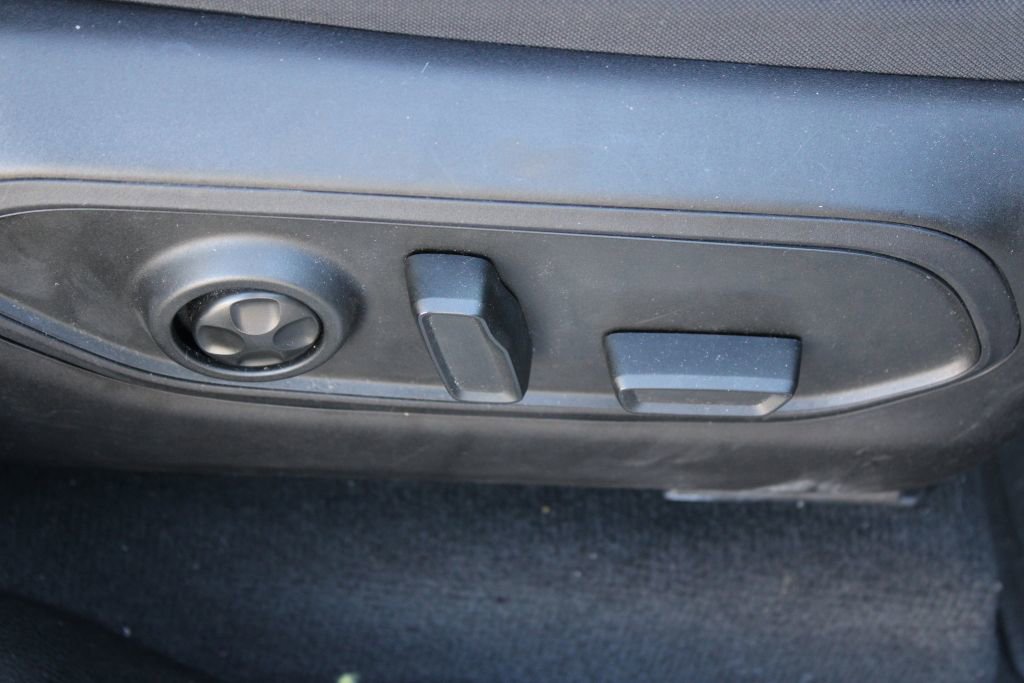 Used 2024 Jeep Grand Cherokee L Limited w/ Luxury Tech Group II image 14