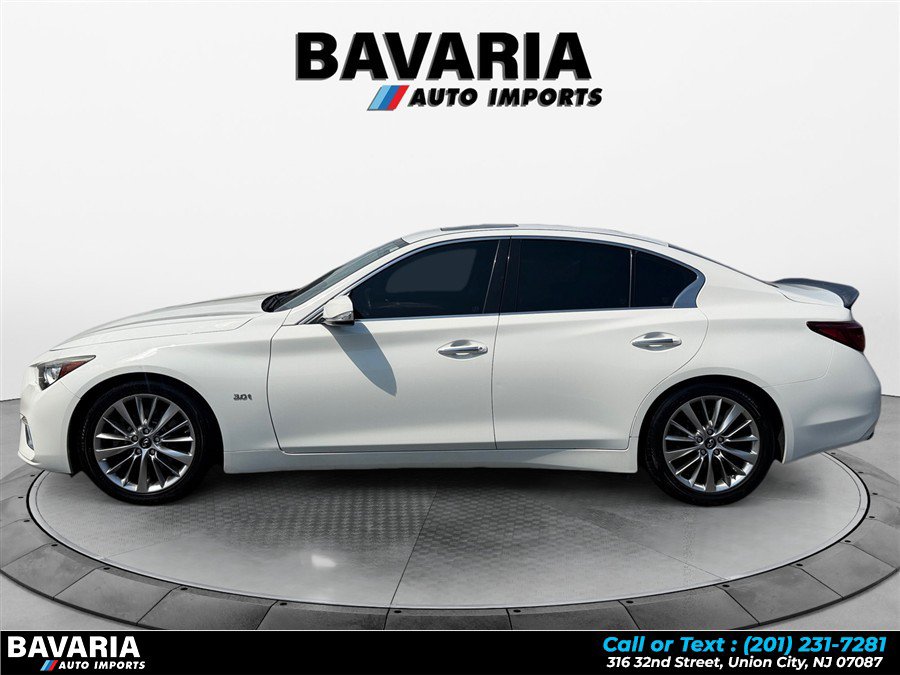 Used 2018 INFINITI Q50 Luxe w/ Essential Package (3.0T Luxe) AWD/4WD image 2