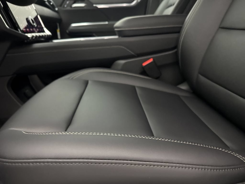 New 2026 GMC Acadia Elevation w/ Black Edition AWD/4WD image 24