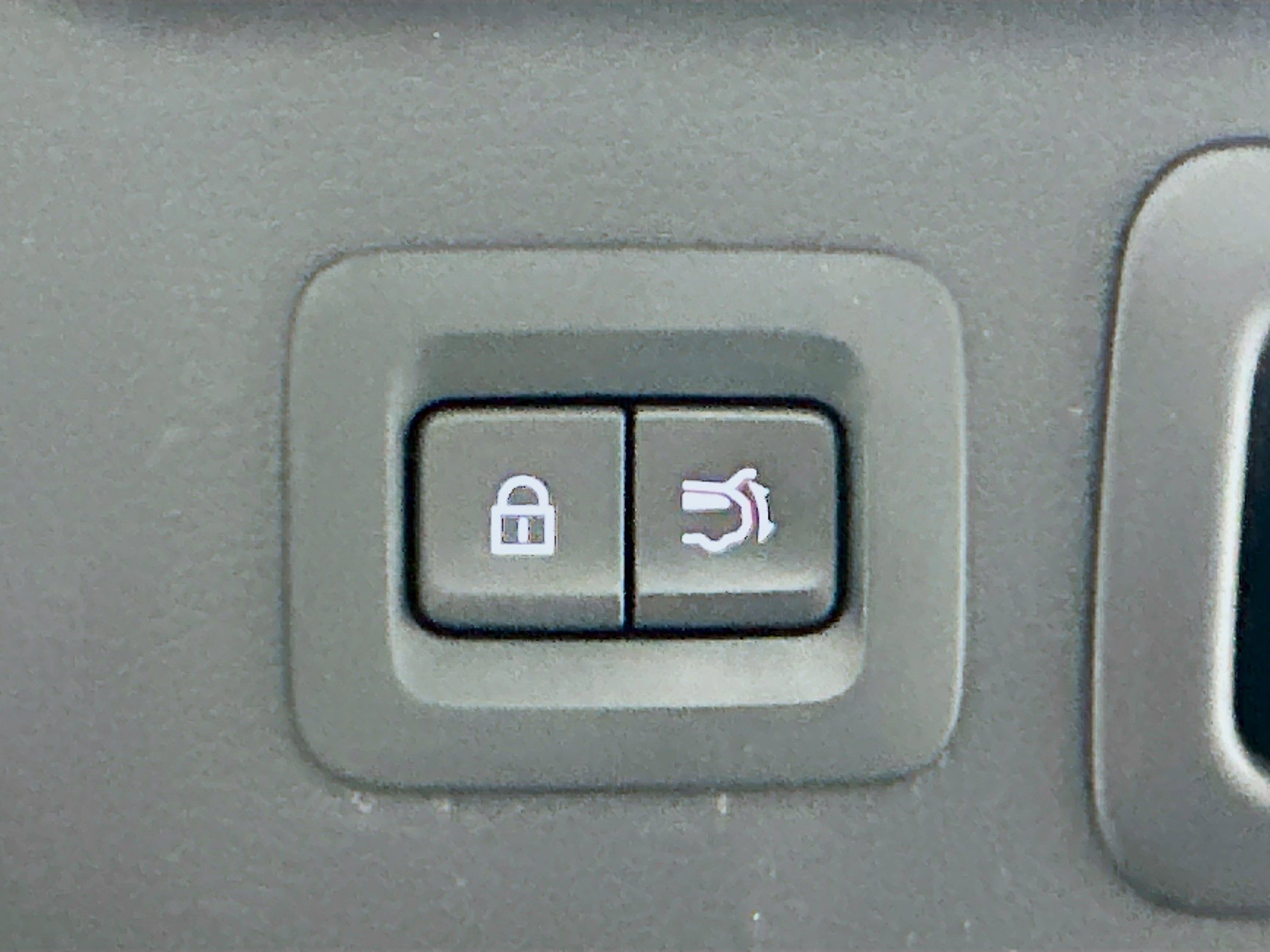 Used 2024 MAZDA CX-90 Plug-In Hybrid w/ Premium Pkg image 33