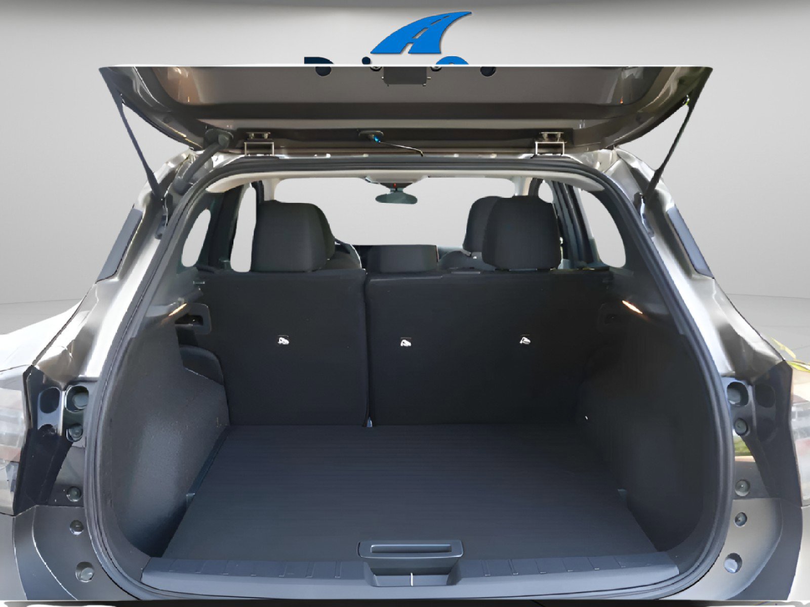 Used 2025 Nissan Kicks SV image 45