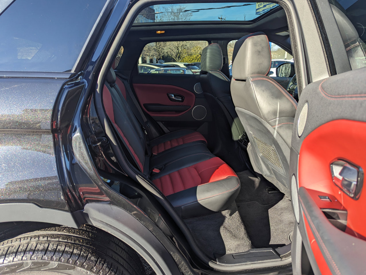 Used 2017 Land Rover Range Rover Evoque HSE Dynamic image 33