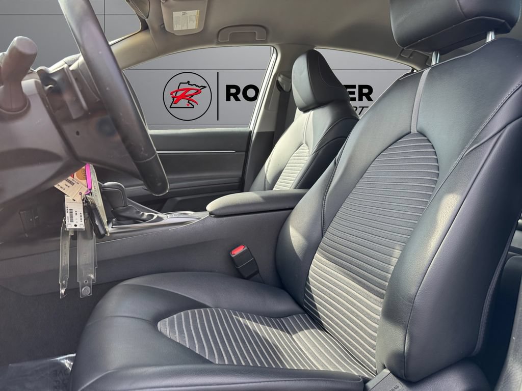 Certified 2023 Toyota Camry SE FWD image 10