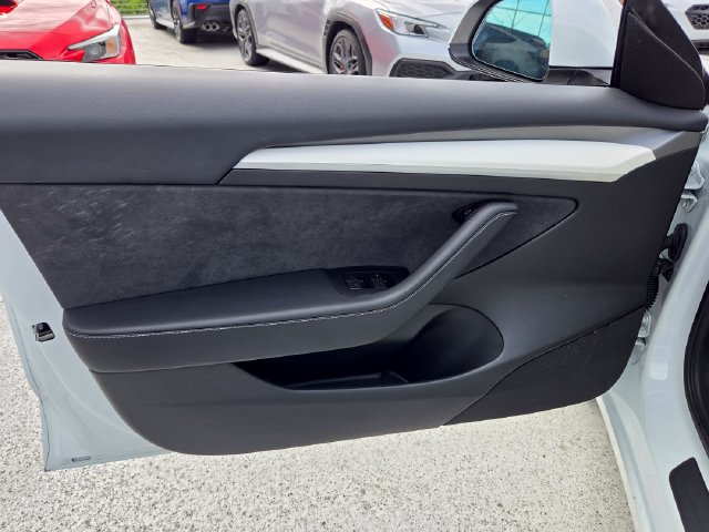 Used 2023 Tesla Model 3 Standard Range RWD image 28