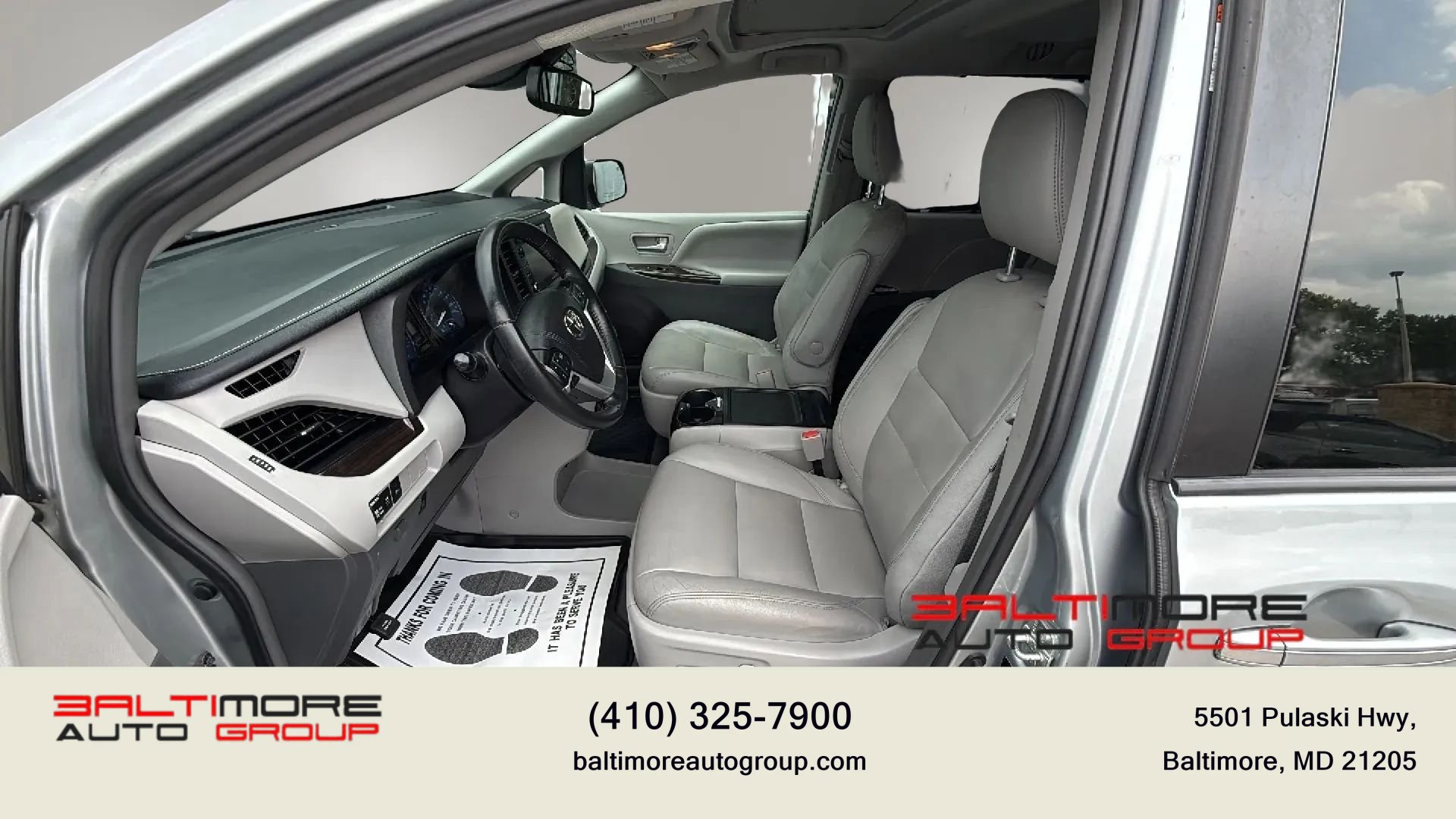 Used 2019 Toyota Sienna XLE Premium FWD image 9