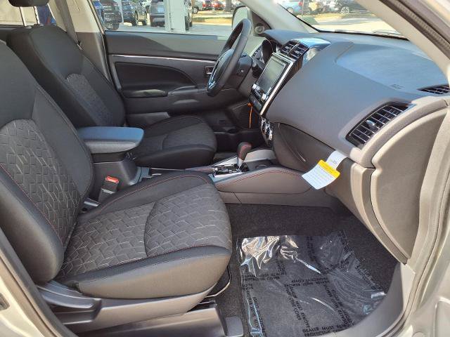 New 2027 Mitsubishi Outlander Sport LE FWD image 9