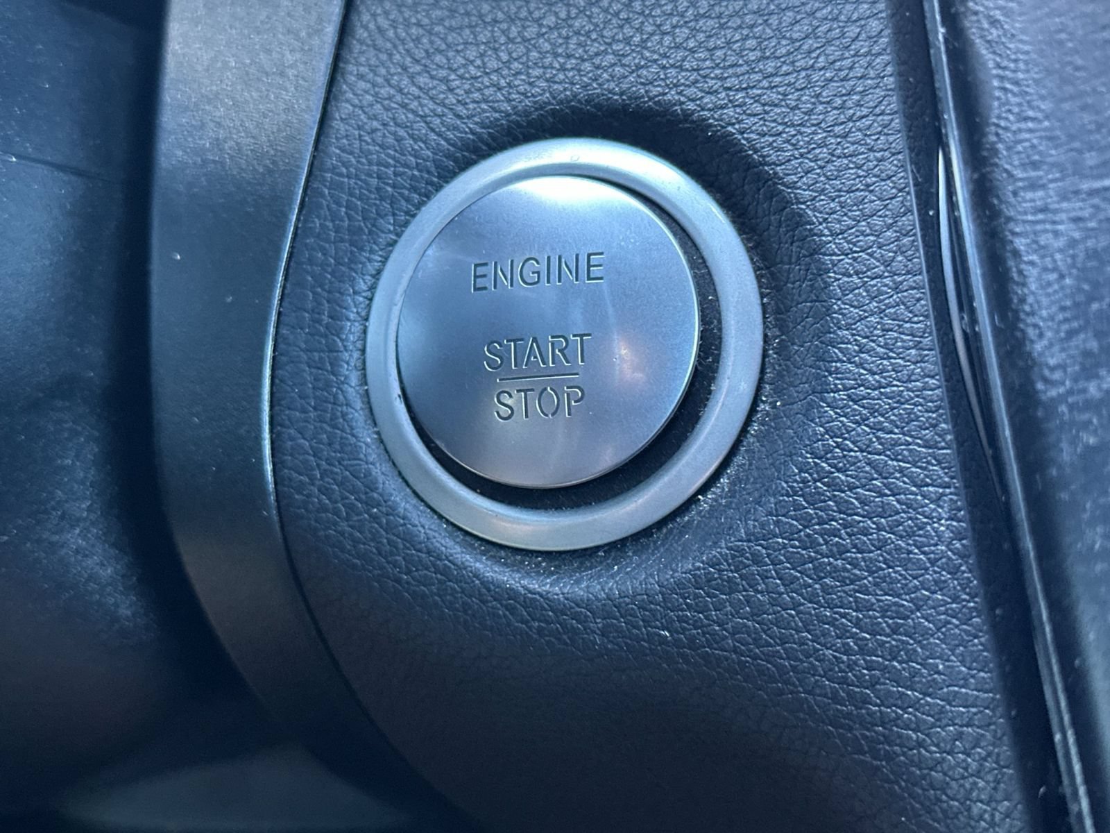 Used 2019 Mercedes-Benz GLC 300 image 23