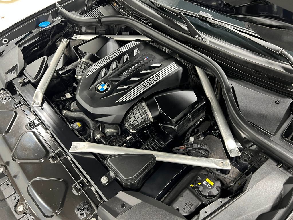 Used 2022 BMW X7 M50i w/ Cold Weather Package AWD/4WD image 33