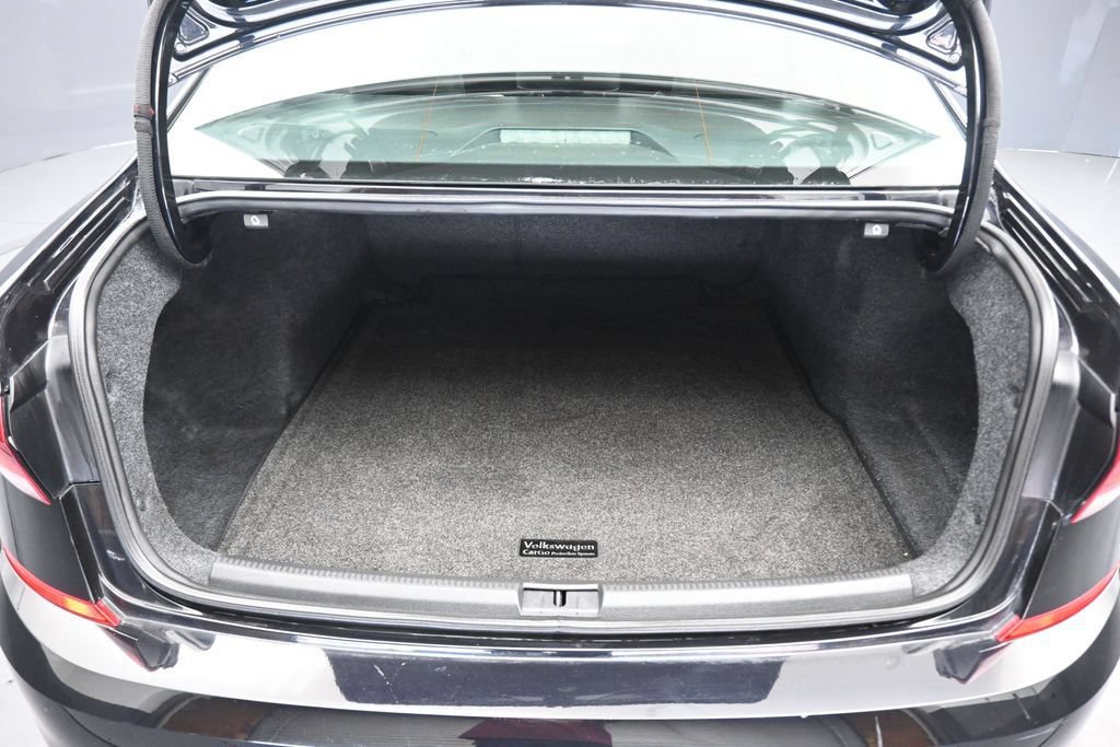 Used 2020 Volkswagen Passat 2.0T R-Line FWD image 46