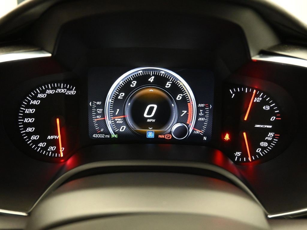 Used 2015 Chevrolet Corvette Z06 w/ 3LZ Preferred Equipment Group image 14