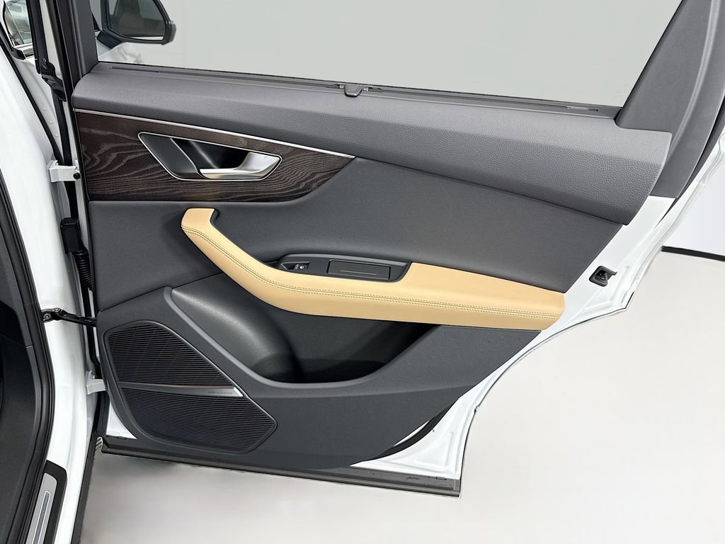 New 2026 Audi Q7 3.0T Prestige image 28