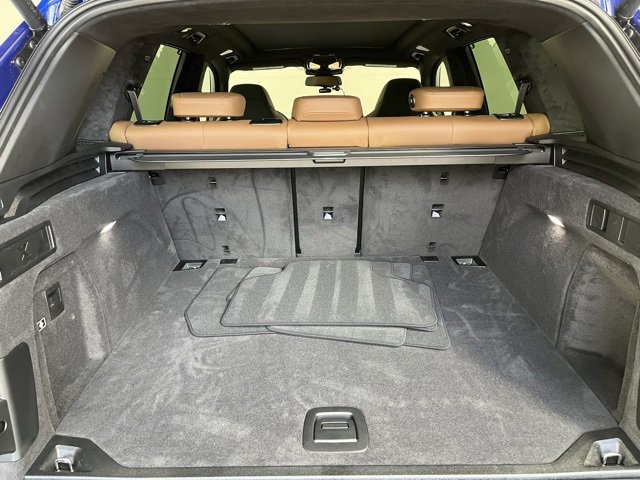Used 2026 BMW X5 M Competition w/ Executive Package image 21