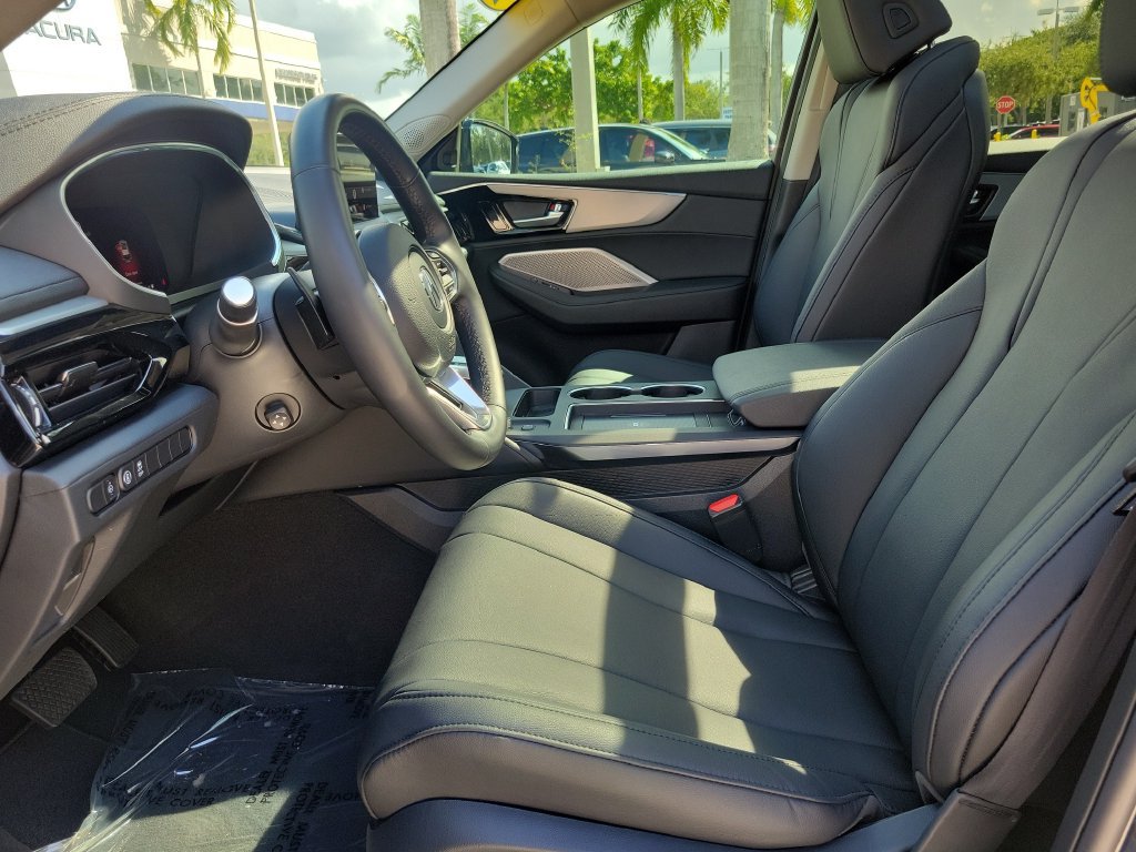 Certified 2025 Acura MDX SH-AWD image 23