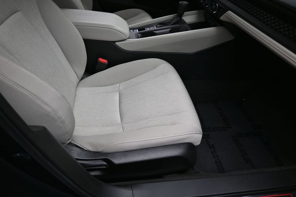 Used 2025 Honda Accord SE image 43