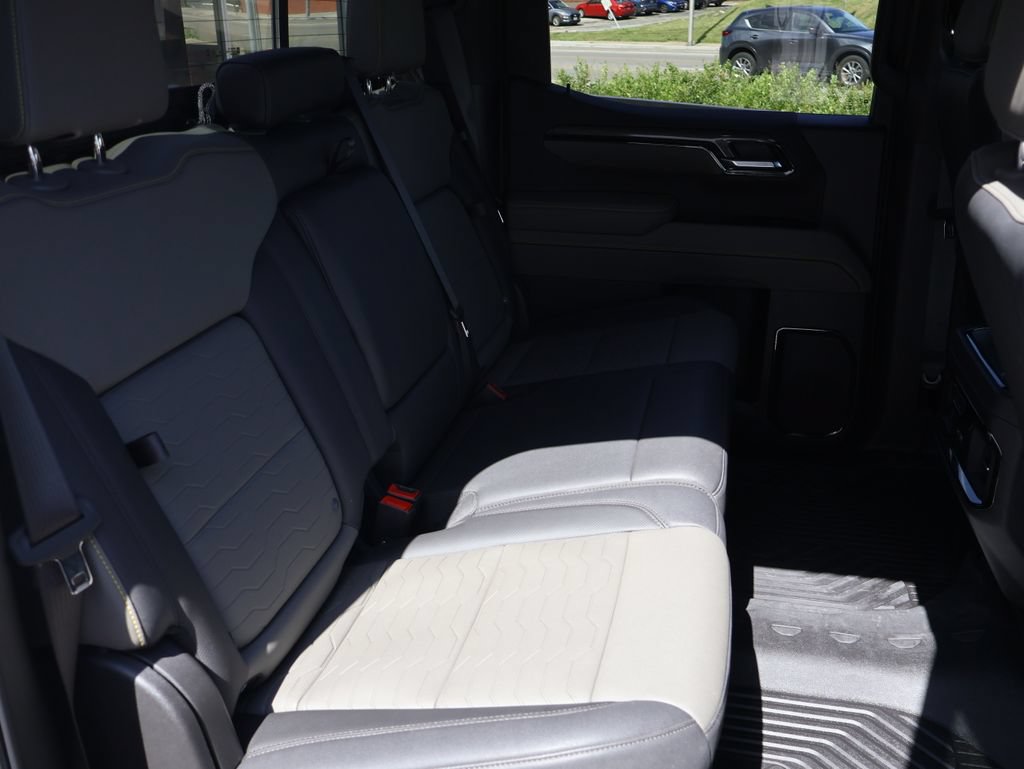 Certified 2025 Chevrolet Silverado 1500 ZR2 AWD/4WD image 11
