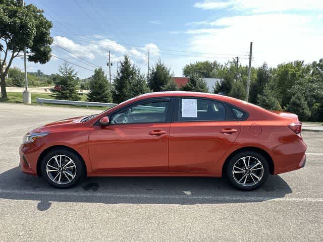 Used 2023 Kia Forte LXS w/ LXS Technology Package FWD image 2