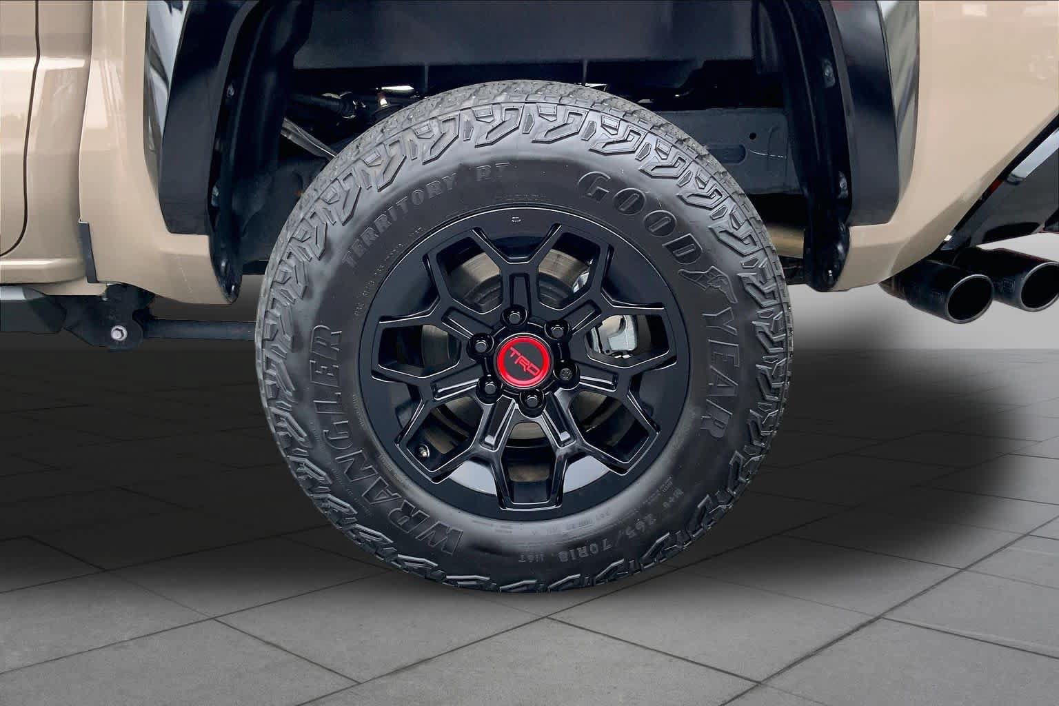 Used 2025 Toyota Tacoma TRD Pro w/ Tow Tech Package AWD/4WD image 10