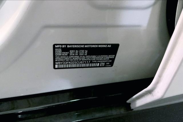 Used 2025 BMW i5 eDrive40i w/ M Sport Package image 8