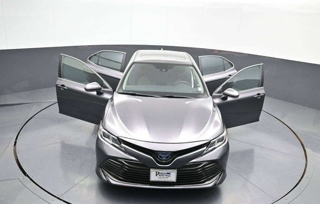 Certified 2019 Toyota Camry LE image 46