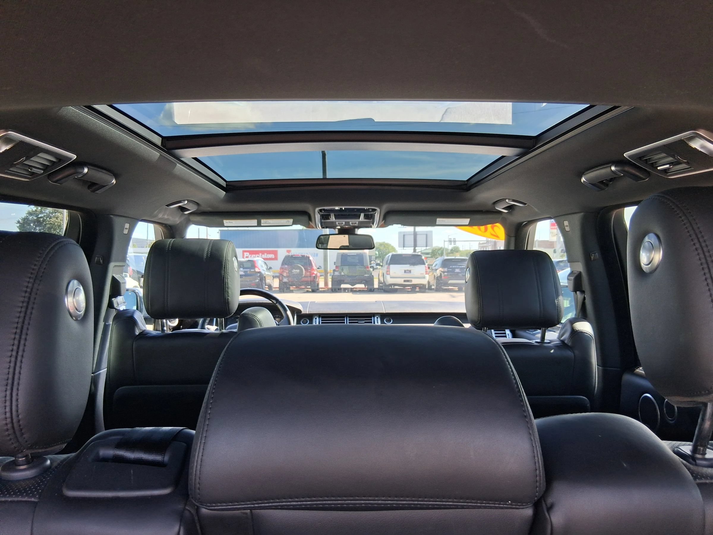 Used 2015 Land Rover Range Rover Supercharged AWD/4WD image 22