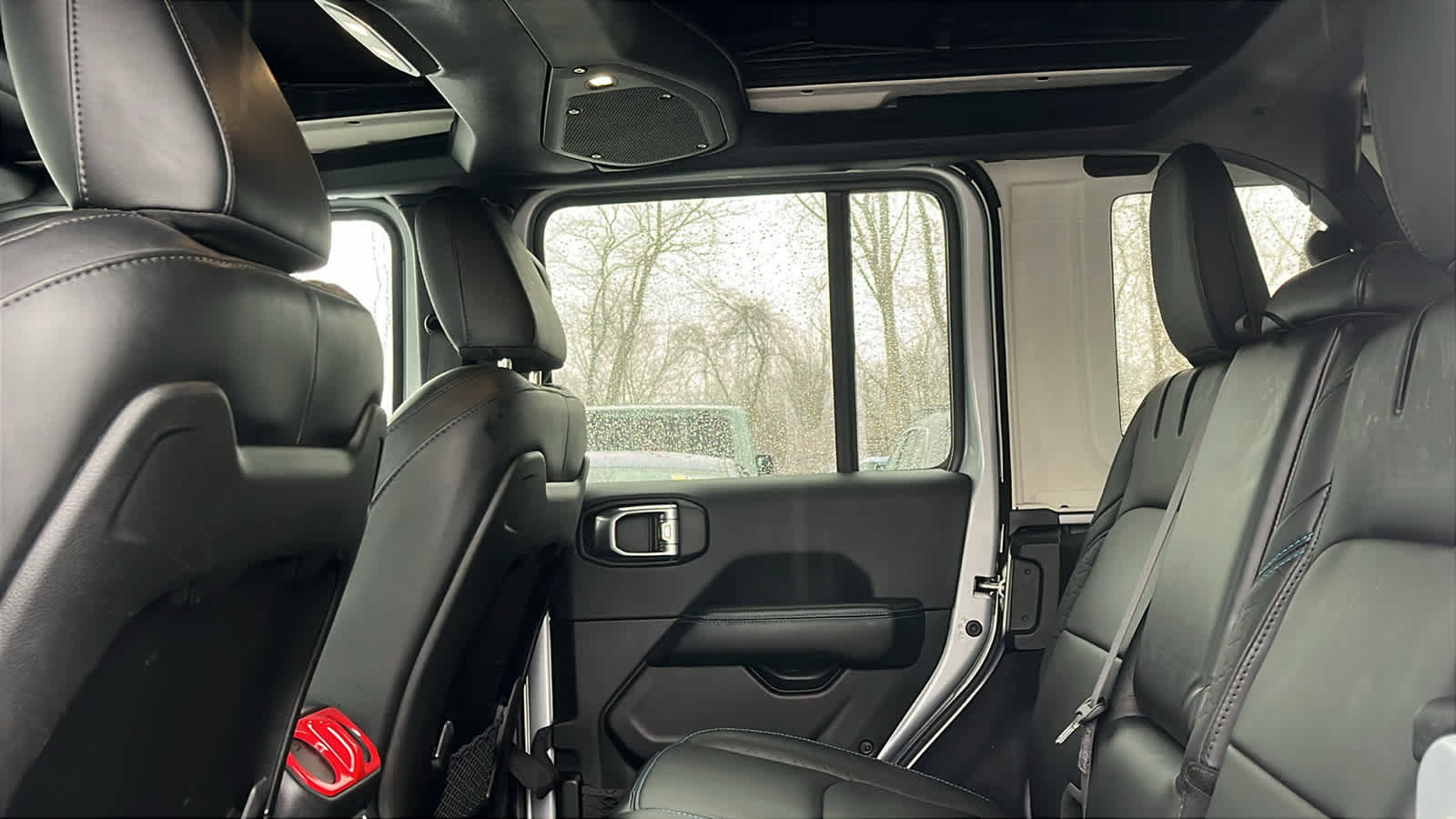 Used 2024 Jeep Wrangler High Altitude image 21