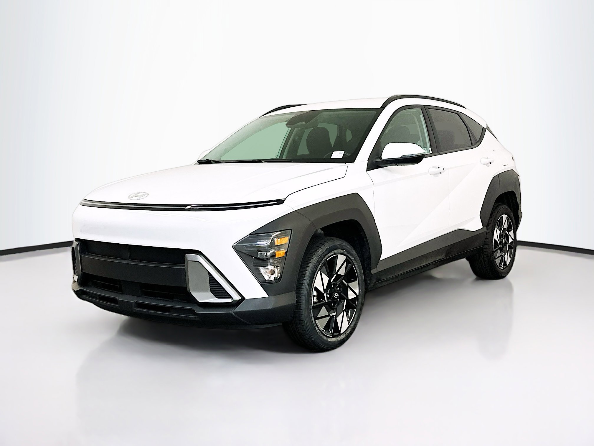 Used 2025 Hyundai Kona SEL image 3
