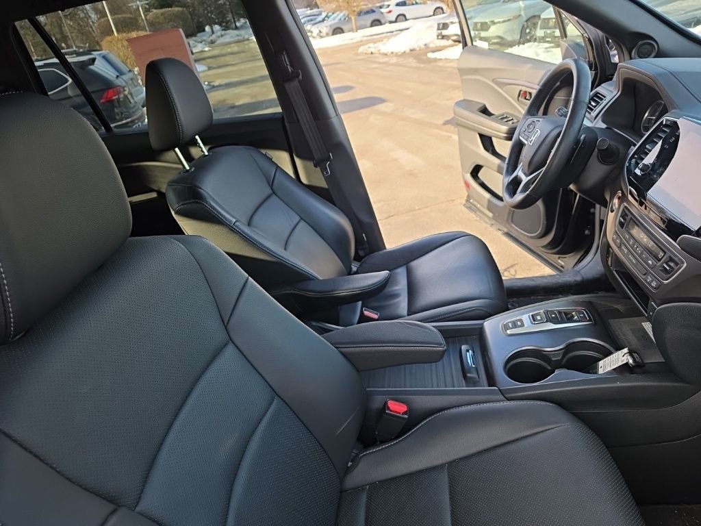 Used 2023 Honda Passport EX-L image 26