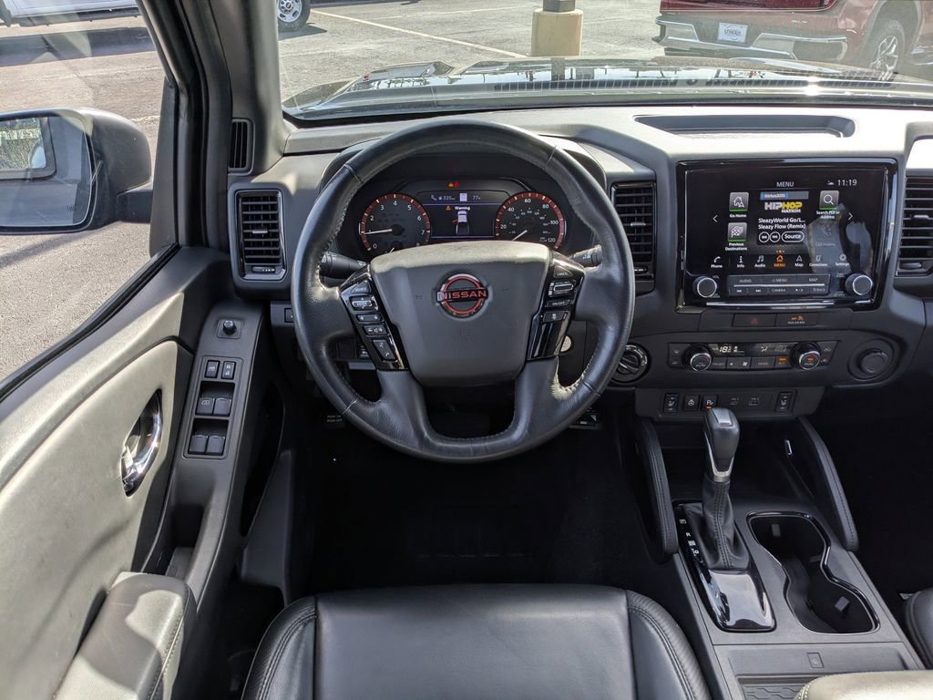 Used 2022 Nissan Frontier PRO-4X image 17