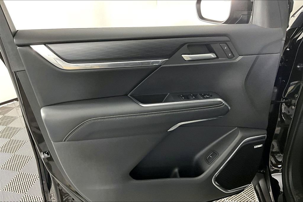 Certified 2025 GMC Acadia Elevation w/ Elevation Premium Package image 20