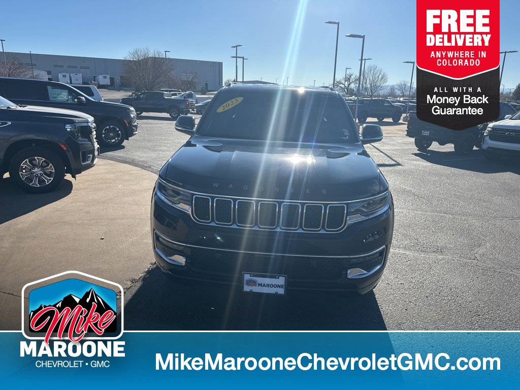 Used 2023 Jeep Wagoneer Base image 1