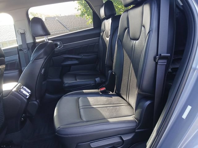 Certified 2023 Kia Sorento SX AWD/4WD image 26