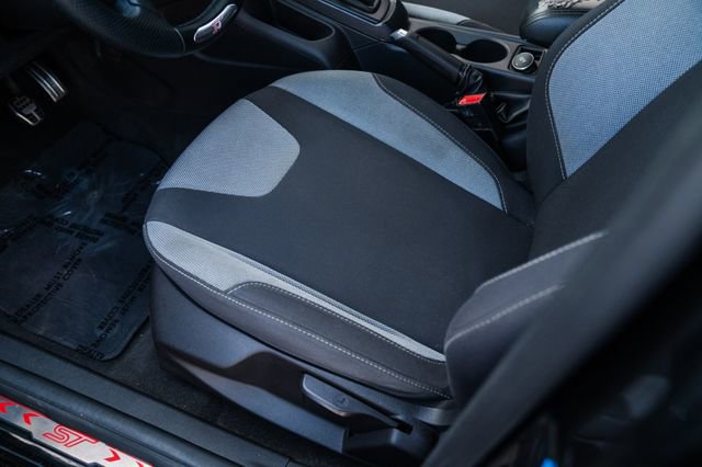 Used 2014 Ford Focus ST image 65