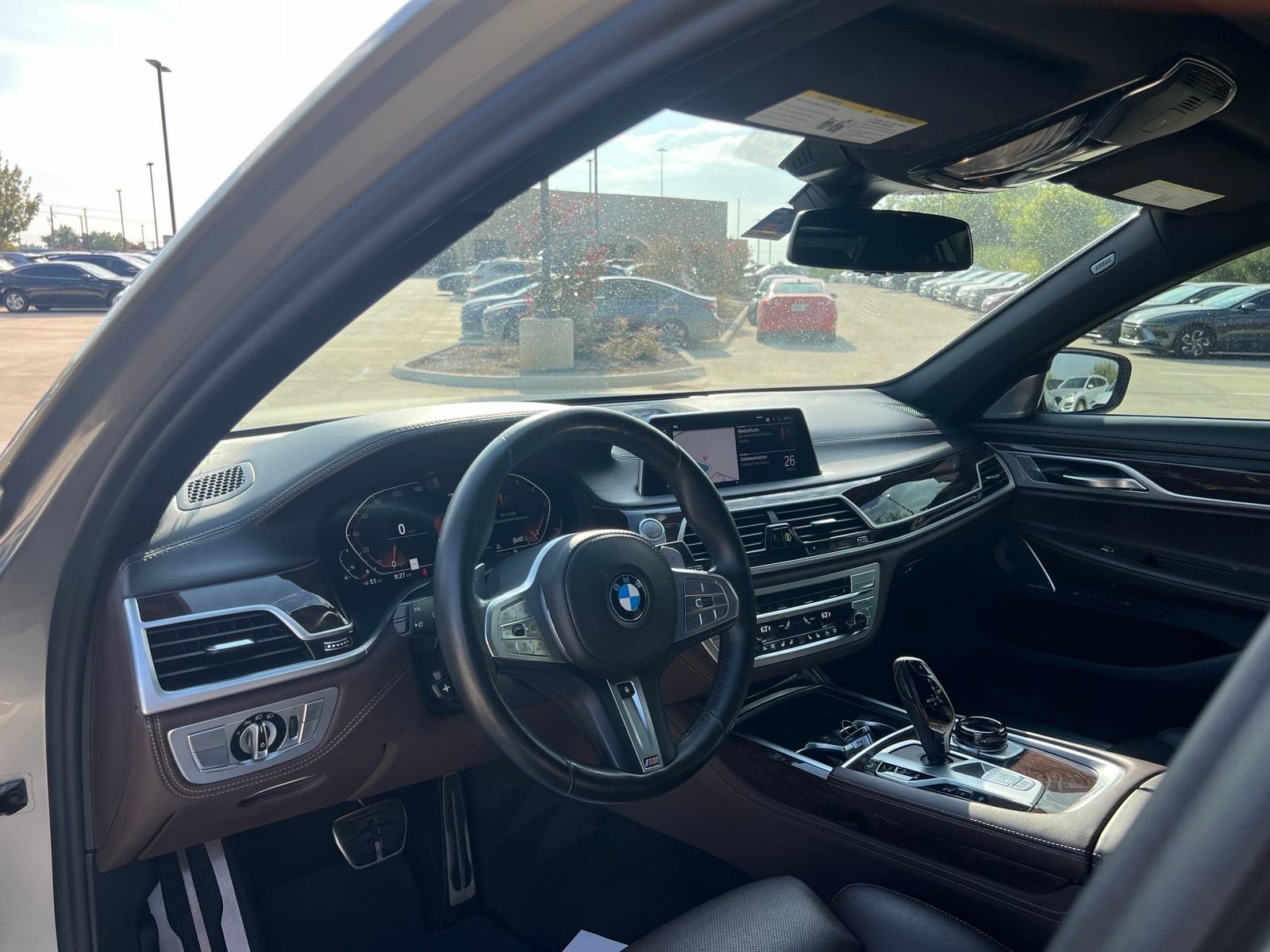 Used 2022 BMW 750i xDrive w/ Executive Package AWD/4WD image 25
